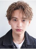 波巻きパーマメンズスパイラルパーマかきあげセンターパート