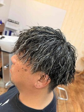 ヘアー バグース(Hair BAGUS) ツイストパーマ