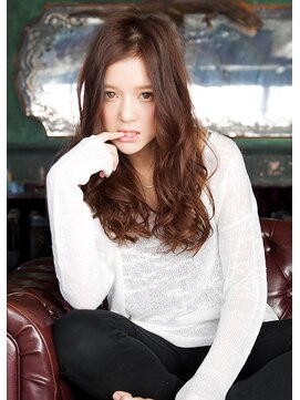 オーガスト ヘア ネイル(AUGUST hair nail) エッジロングウエーブ　【横浜駅】