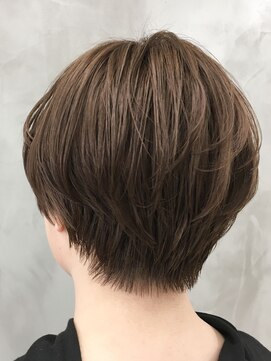 ソーコ 渋谷(SOCO) ＊【SUN】襟足スッキリショートヘア