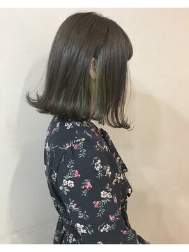 クラン(clan) 綺麗なお姉さんミディ#ネイビーカラー美髪フレンチボブ