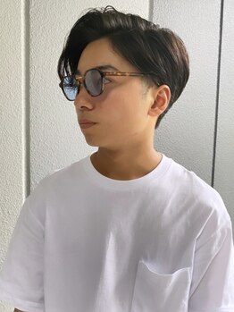 フロート 小阪店(float)の写真/《カット＋マイクロバブル¥3980》こだわるカット技術&トレンドも意識したStyleでファン続出☆