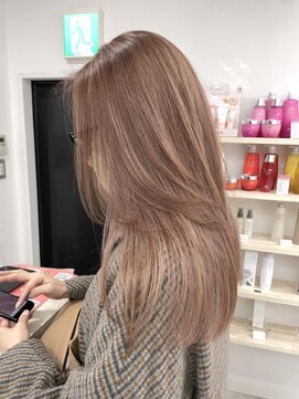 ジゼル(gisele) (小山)白髪はフルブリーチが1番馴染みます