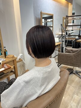 ジーニー(GeeNY) フィット感抜群のミニボブスタイル