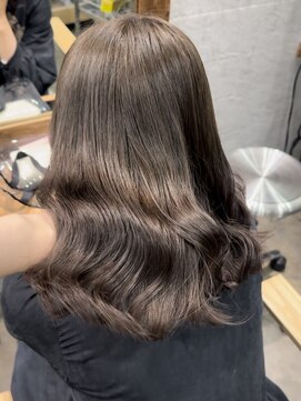 リヴ オオサカ(LIV OSAKA) *透明感グレージュ*