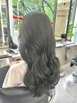 アルドーレフィエロ シンサイバシ(Ardore fiero shinsaibashi) グレーアッシュ/ダークアッシュ/ブリーチなし【小山田繭】