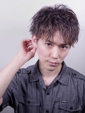 グロウ 天神店(growth) 20代30代ツイストスパイラルパーマショートスパイキー