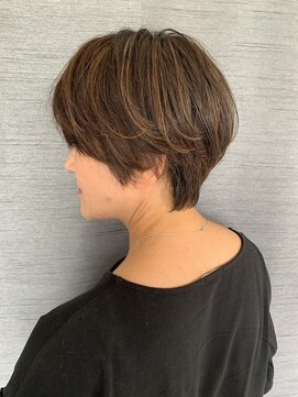 ジエクト アイロ(The Ect ilo) スッキリショート ショートボブ 白髪ハイライト 脱白髪染め