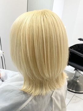 ランテルディ 渋谷(LANTERDIT) ブロンド/抜きっぱなし/ケアブリーチ/ホワイトブロンド/ベージュ