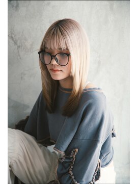 プレデフリュー 北白川本店(PUREE de FLEURS) ミディアムレイヤーカット/シースルーバング/顔まわりレイヤー