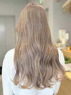 イリ 梅田(ili) 韓国風ミルクティーグレージュカラーベージュブラウン