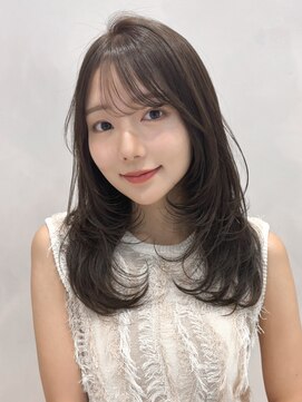 アグノス 青山(Agnos) ココアベージュエアリーカールオリーブグレー前髪美髪黒髪