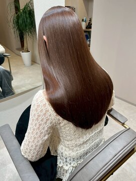 ミア(mia) 大人シアーベージュミニウルフボブミディアムレイヤー