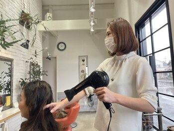 アイズ デザイナーコレクション I's Designer Collectionの写真/【毎日のヘアセットで髪を扱いやすく☆】ナチュラルにくせを直す、ストレートメニューがございます◎