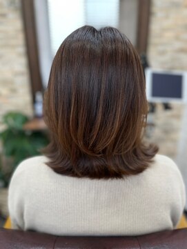 ハサミバイアトリエナガノ 千葉(8sami by atelier nagano) デザインカラー／レイヤーカット/ウエットヘア/オリーブベージュ