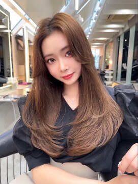 マシェリー バイ ロンド 金山(Ma cherie by Lond) 韓国風レイヤーカット/前髪カット/美髪エアリーロング髪質改善