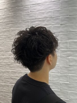 ステア ケース(stair case) 刈り上げツイストスパイラルパーマ