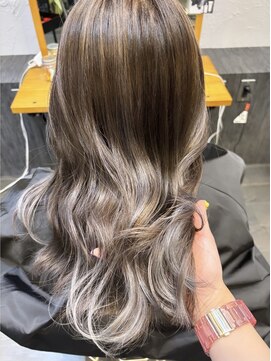 ベル バイ マグ 諏訪店(belle by Mag) 20代30代40代ハイライト外国人風カラープラチナアッシュ