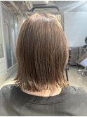 切りっぱなしボブスタイル