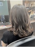 セミロングレイヤーカット