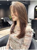 韓国風レイヤーカット ストレートヘア ロングレイヤー ブラウン