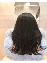 シダ(sida)&nbsp;[sida 鹿毛] 10代20代30代　外ハネゆる巻きボブスタイル