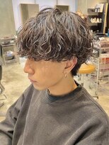 波巻きスパイラルパーマツイストパーマ波巻きパーマメンズヘア