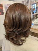 ふんわりミディアムパーマスタイル