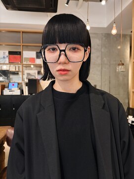 ウツワ(utuwa) (wide bangs)