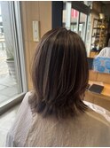 小顔効果◎冬くびれレイヤー×ハイライトグレーベージュ