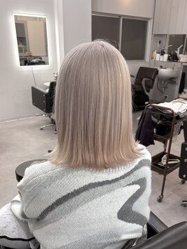 シェイロ(Cielro) naturalなホワイトブロンド【Kentaro】