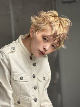 オーン 渋谷(OOn) ペールベージュ×ブラウンのショート