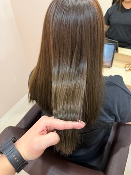 カミエ(kamie) ブラウンロングは大人っぽく。透明感カラー×上質トリートメント