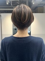 アルトル 池袋(altru)&nbsp;襟足が綺麗な大人ショート