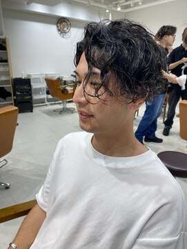 ネイロ 錦糸町(NeiRo) スパイラルパーマセンターパートツーブロック刈り上げ前下がり