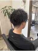 メンズウェーブヘアメンズアッシュカラースパイラルパーマ