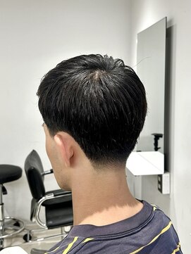 アコロン(acoron.) フェードカット/テーパーフェード/フェード/池袋メンズカット
