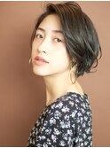 ウェットな質感で楽しむ、大人のショートボブヘア☆