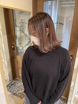 ワンバイワンクラッカ(one by one CLACCA)&nbsp;綺麗なコントラスト　ベージュハイライト×外ハネ