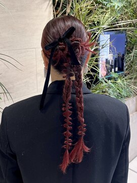 ラック 由比ヶ浜(LUCK) 【お呼ばれヘア】ロング×ツインポニー