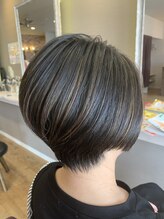 ヘアーメイクロージー 八軒店 (HAIR MAKE ROSY) インナーカラーショートカットショートボブハイライトメッシュ