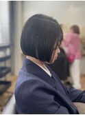 前下がりミニボブ
