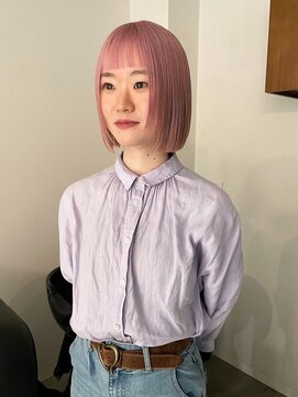 ルーム(Loom.) ハイトーンボブ ペールピンク ぱっつん前髪 ぱっつんボブ