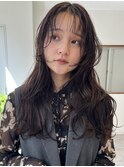 ロングレイヤーカット顔周りアッシュブラウン