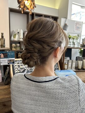 アレックスリパブリック(alex republic) シニヨンヘア