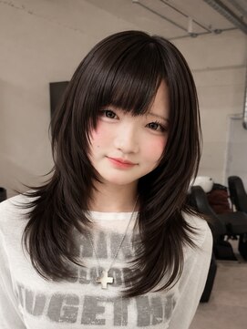 アドネ プライム(adne prime) ハッシュカット/バタフライカット/レイヤーカット