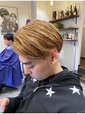 耳かけブリーチアッシュカラー