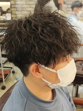 コロ(COLO) 【吉祥寺】 メンズカット シャープツイストスパイラルマッシュ