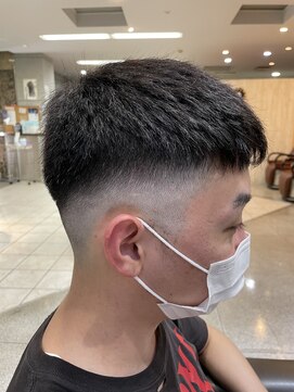 ヘアールーム プリズム(Hair room Prism) フェード&クロップ