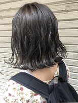 コワファーストナガサキシャンプーボーイ(COIFF1RST NAGASAKI SHAMPOO BOY)&nbsp;切りっぱなしボブ×ナチュラルグレージュ